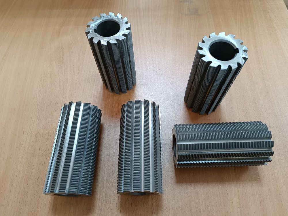 Фреза резьбовая гребёнчатая Ф63 х ф32 х 125, Z=14, t=2. Угол 60 гр. Р6М5 Фреза резьбовая гребёнчатая Ф63 х ф32 х 125, Z=14, t=2. Угол 60 гр. Р6М5